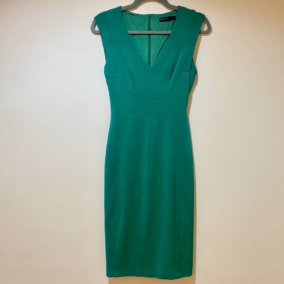 Karen Millen Elegant Bright Green V-Neck Structured Pencil Dress - Size 4 - Picture 6 of 16